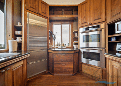 Kitchen Appliances at High Alpine Lodge